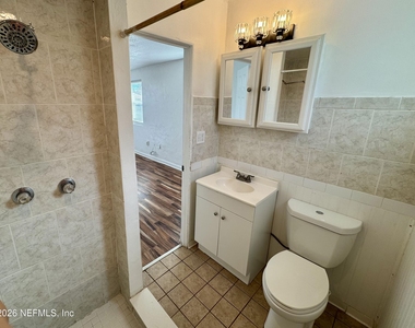 288 Boylston Avenue - Photo Thumbnail 7