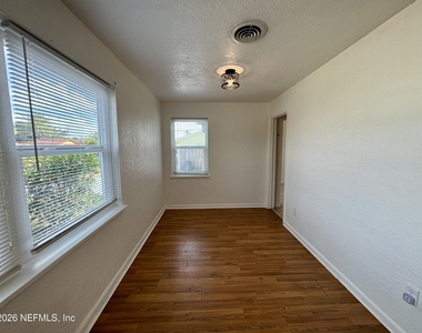 288 Boylston Avenue - Photo Thumbnail 27