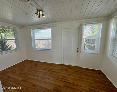 288 Boylston Avenue - Photo Thumbnail 29