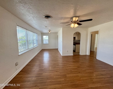 288 Boylston Avenue - Photo Thumbnail 26