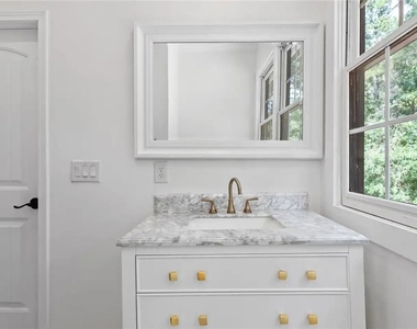 356 W Wieuca Road Ne - Photo Thumbnail 20