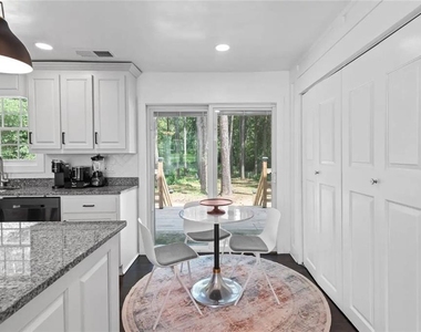 356 W Wieuca Road Ne - Photo Thumbnail 12