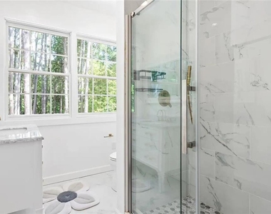 356 W Wieuca Road Ne - Photo Thumbnail 24
