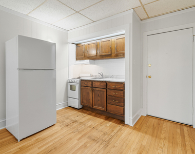 1440 W Howard Street - Photo Thumbnail 1