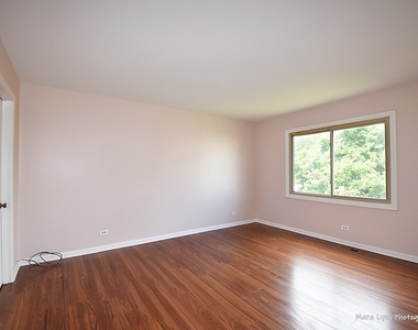 374 Juniper Tree Court - Photo Thumbnail 11