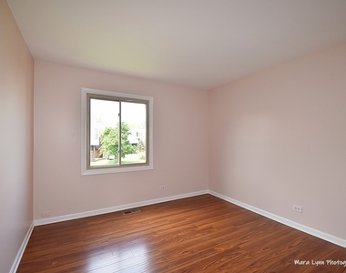 374 Juniper Tree Court - Photo Thumbnail 13