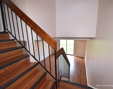 374 Juniper Tree Court - Photo Thumbnail 16