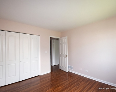 374 Juniper Tree Court - Photo Thumbnail 14
