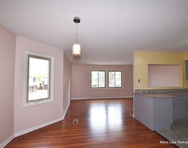374 Juniper Tree Court - Photo Thumbnail 2