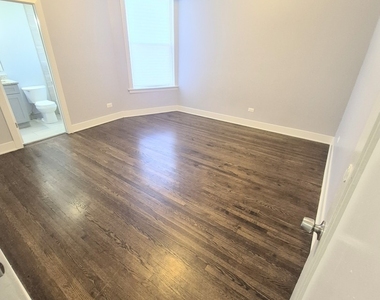 6210 S Eberhart Avenue - Photo Thumbnail 11