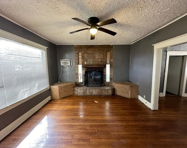 6818 Stearns Street - Photo Thumbnail 2