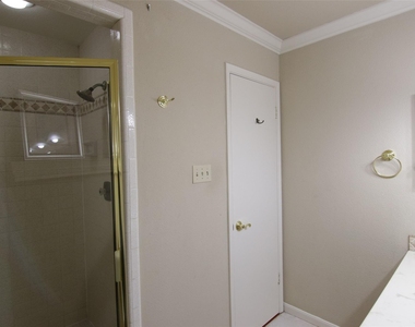2602 Rice Boulevard - Photo Thumbnail 20