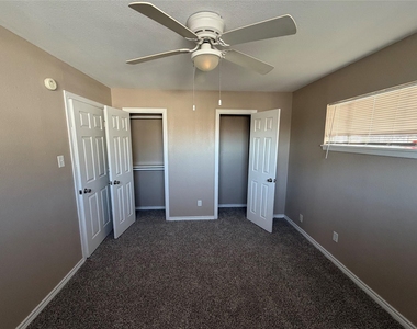 3113 Arbor Street - Photo Thumbnail 4