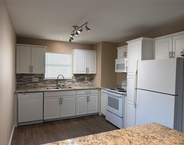 3113 Arbor Street - Photo Thumbnail 3