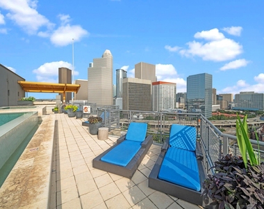 2000 Bagby Street - Photo Thumbnail 3