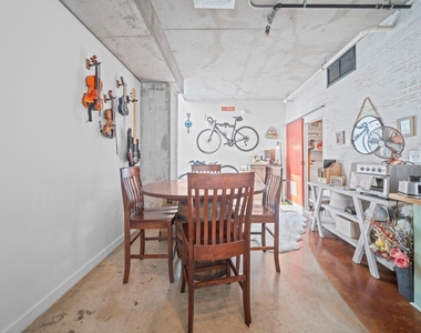 2000 Bagby Street - Photo Thumbnail 16