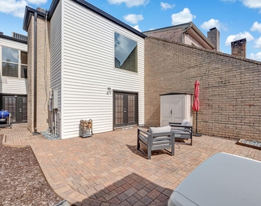 516 S Post Oak Lane - Photo Thumbnail 16
