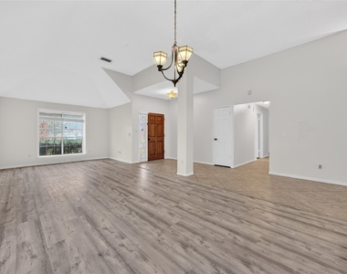 1035 Cascade Creek Drive - Photo Thumbnail 23