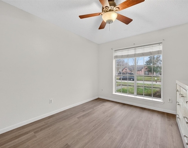 1035 Cascade Creek Drive - Photo Thumbnail 32