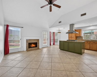 1035 Cascade Creek Drive - Photo Thumbnail 10