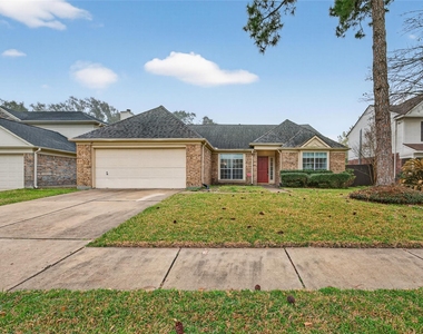 1035 Cascade Creek Drive - Photo Thumbnail 2