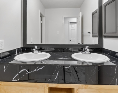 4418 W Thunderwood Circle - Photo Thumbnail 31