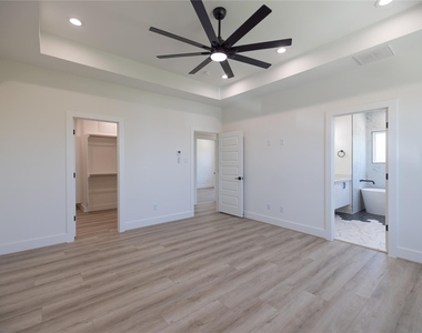 4106 Alice Street - Photo Thumbnail 1