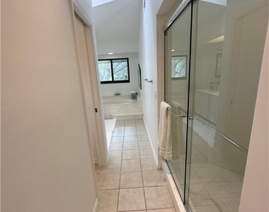 27121 Oakwood Lake Drive - Photo Thumbnail 14