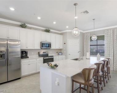 17260 Cherrywood Court - Photo Thumbnail 6
