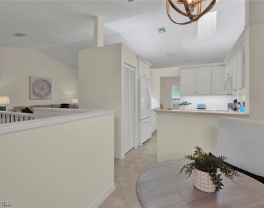 386 Emerald Bay Circle - Photo Thumbnail 4