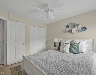 386 Emerald Bay Circle - Photo Thumbnail 10