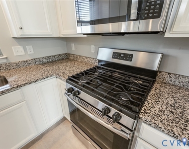 6404 Bilberry Alley - Photo Thumbnail 10