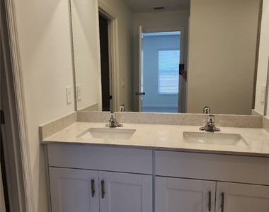 20291 Caroline Creek Place - Photo Thumbnail 13