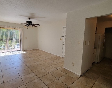 2937 Winkler Avenue - Photo Thumbnail 5