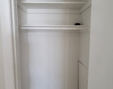 2937 Winkler Avenue - Photo Thumbnail 20
