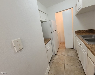 2937 Winkler Avenue - Photo Thumbnail 10