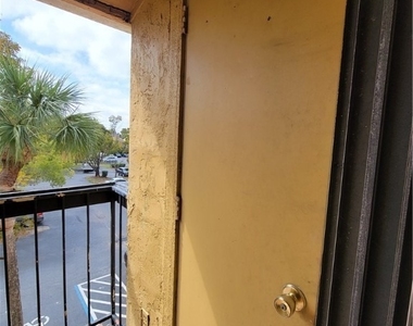 2937 Winkler Avenue - Photo Thumbnail 26