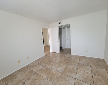 2937 Winkler Avenue - Photo Thumbnail 17