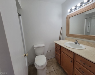 2937 Winkler Avenue - Photo Thumbnail 24