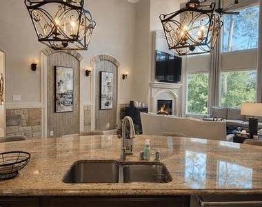 43 W Loftwood Circle - Photo Thumbnail 2