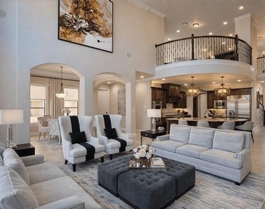 43 W Loftwood Circle - Photo Thumbnail 15