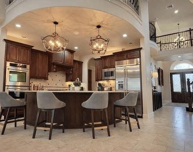 43 W Loftwood Circle - Photo Thumbnail 4