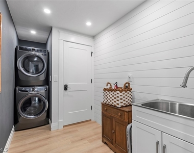 4222 Crayton Road - Photo Thumbnail 35
