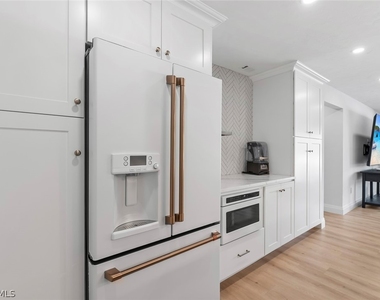 4222 Crayton Road - Photo Thumbnail 14