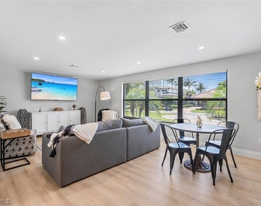 4222 Crayton Road - Photo Thumbnail 7