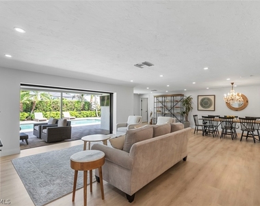 4222 Crayton Road - Photo Thumbnail 18