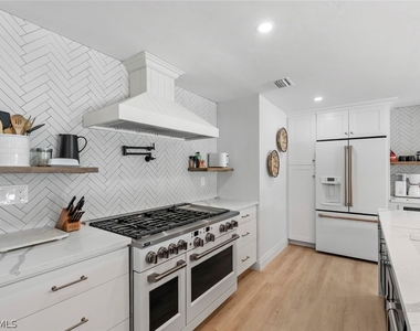 4222 Crayton Road - Photo Thumbnail 13