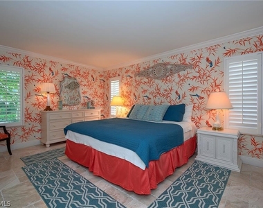 285 5th Avenue S - Photo Thumbnail 18
