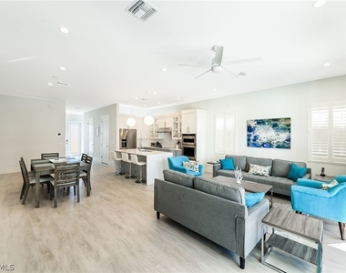 596 111th Avenue N - Photo Thumbnail 8
