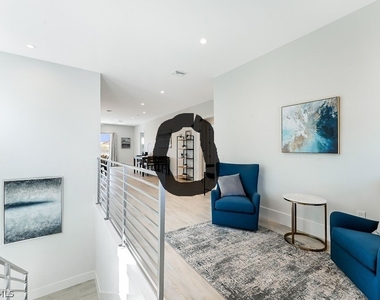 596 111th Avenue N - Photo Thumbnail 16